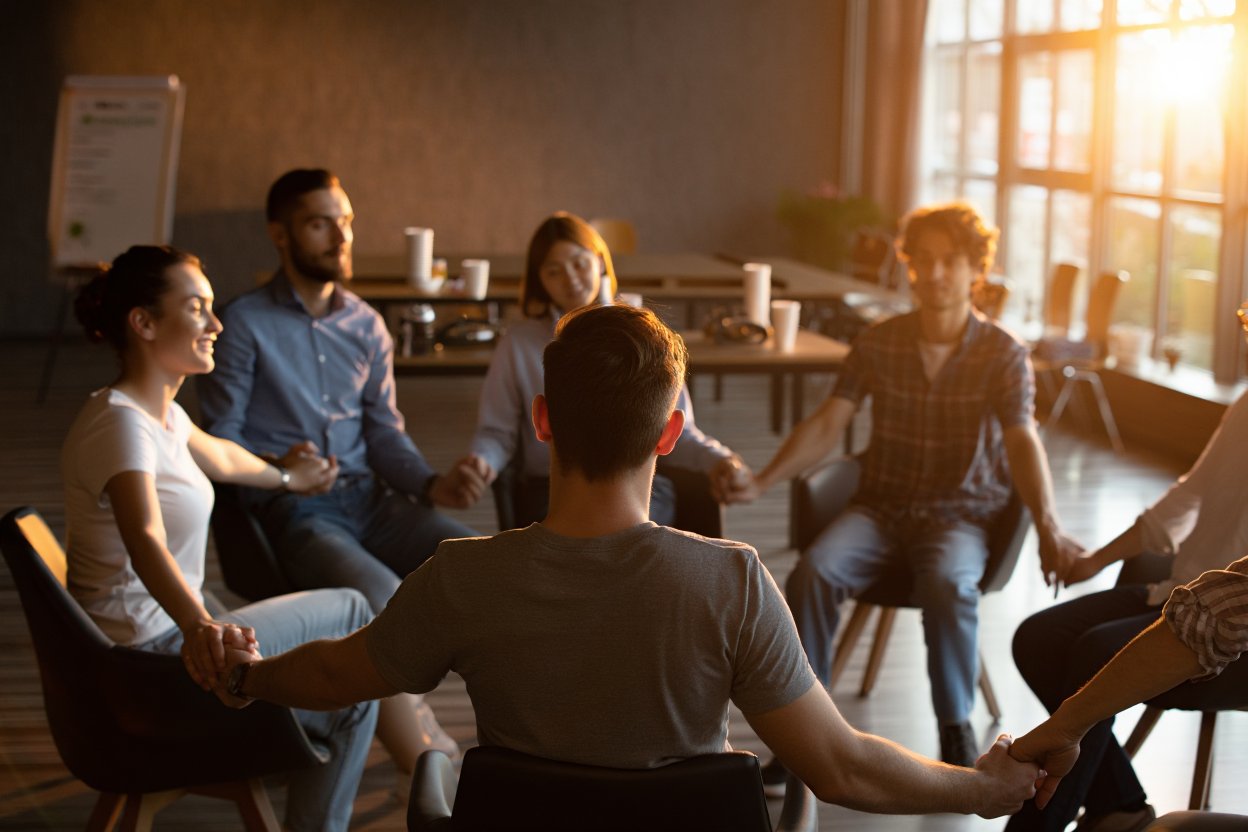 Анонимные алкоголики на психотерапии